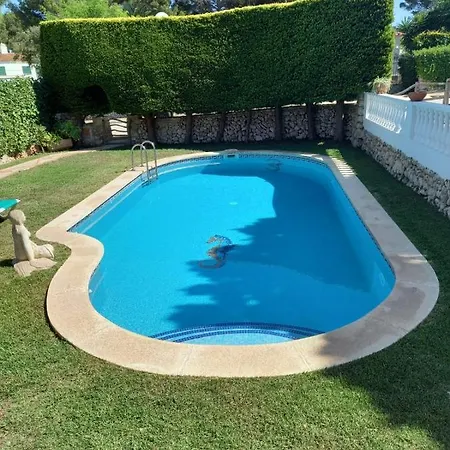 Can Che Apartment *